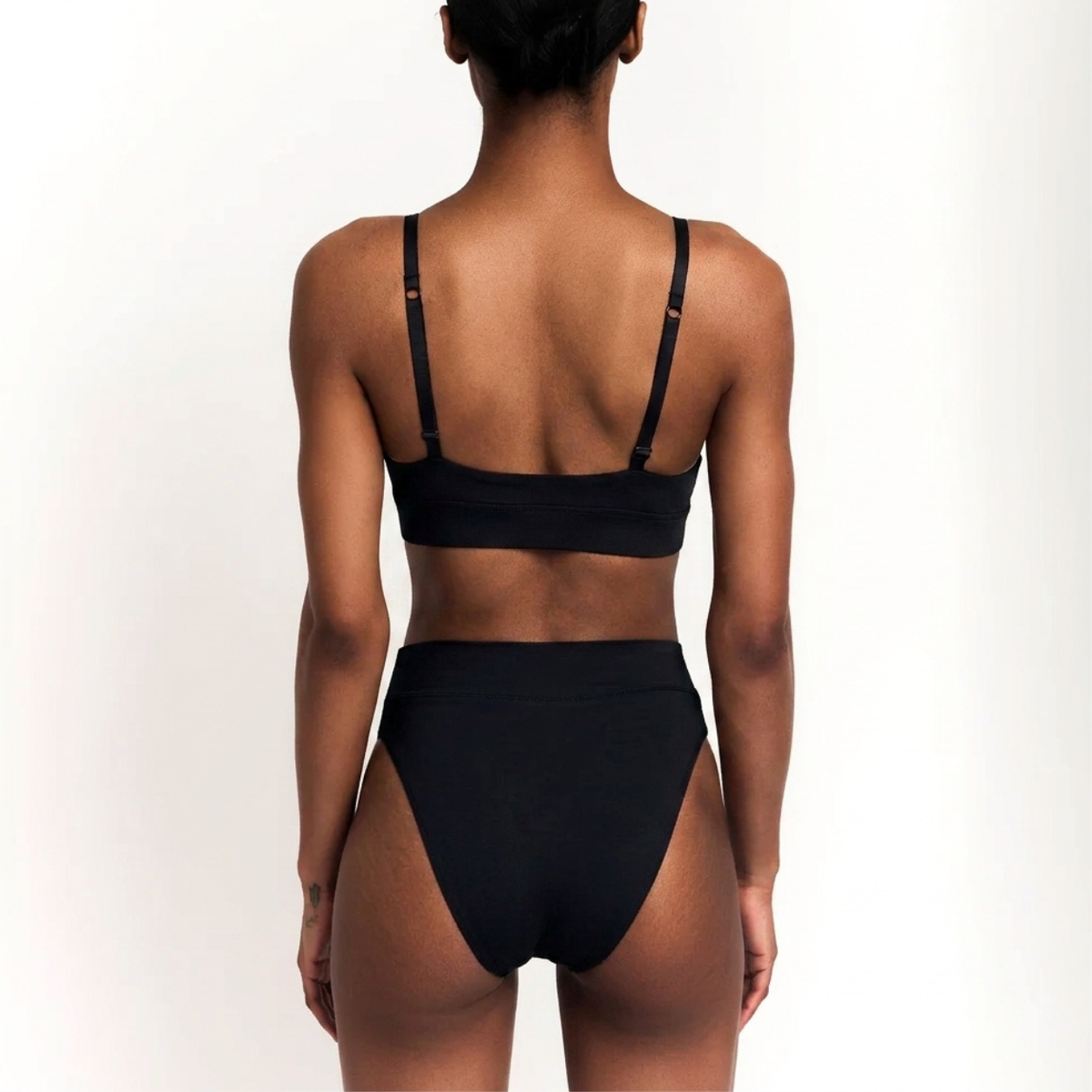 The Everyday Scoop Bralette